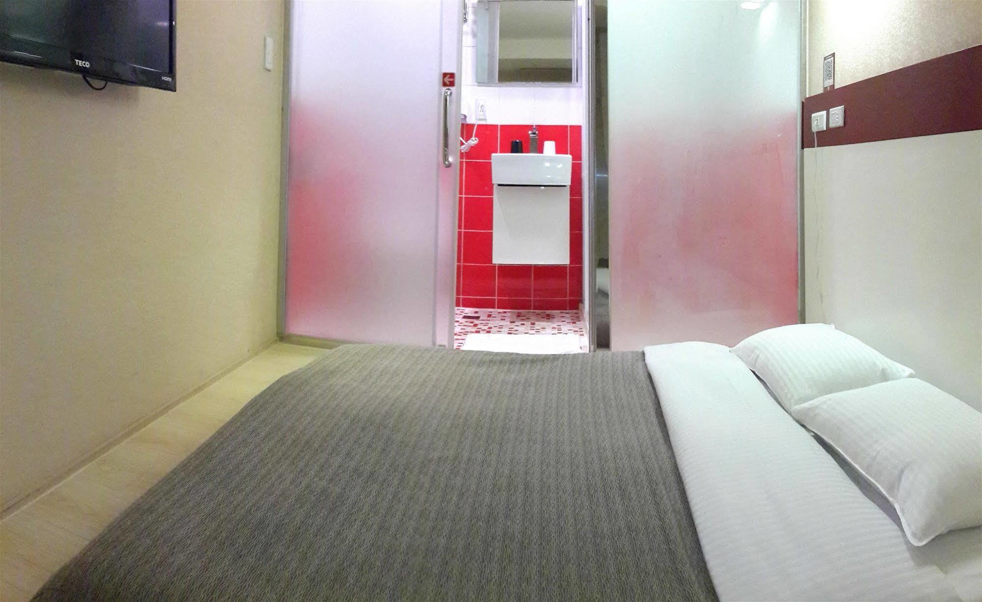 E-House Hotel Đài Bắc Ngoại thất bức ảnh