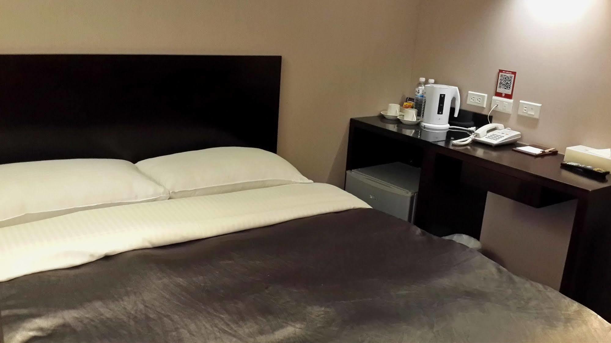 E-House Hotel Đài Bắc Ngoại thất bức ảnh